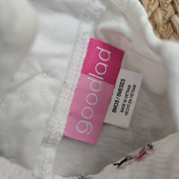 Good Lad 100% Cotton Embroidered With Horses Scene Smocked Size 6 Mos NWT - Picture 4 of 5